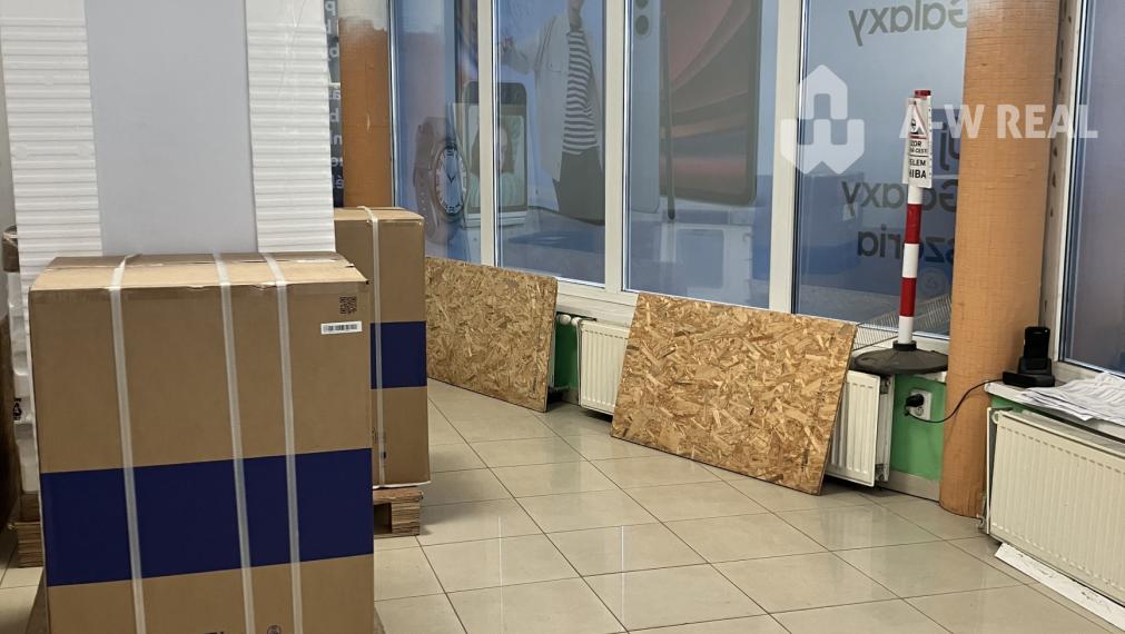 ☎️0911 234 656 Prenájom obchodný priestor v centre mesta Dunajská Streda