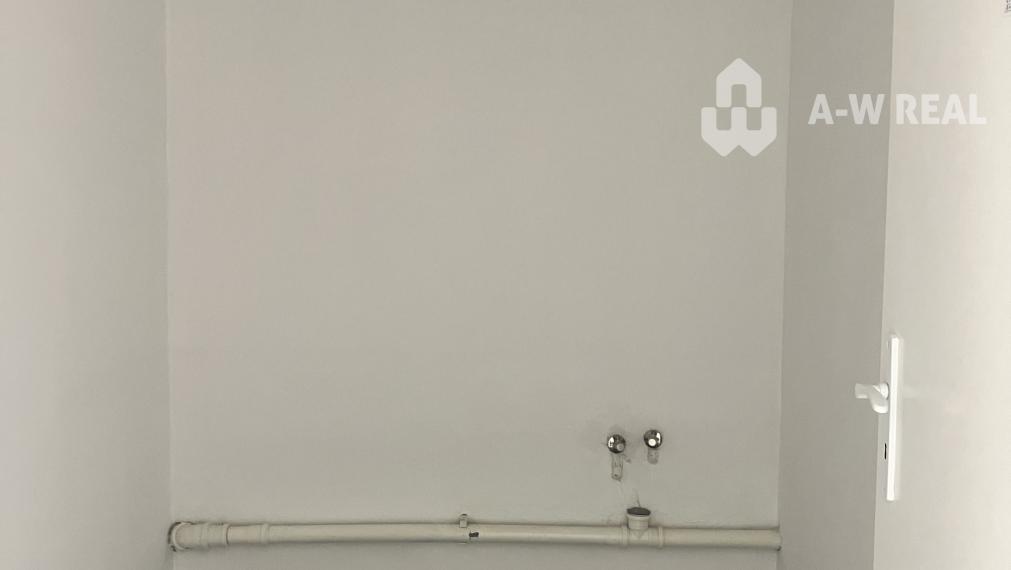 0911 234 656 Prenájom obchodný priestor v centre mesta