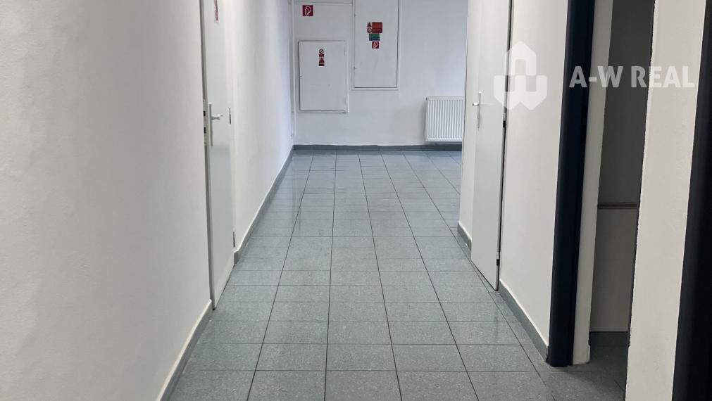 0911 234 656 Prenájom obchodný priestor v centre mesta