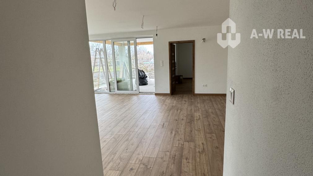 ‼️🤏mozné jednanie‼️znížená cena‼️Top‼️👌‼️Aw-real ponúka na predaj 4izbovú bytovú jednotku (sucast dvojdomu )v štandarde vo Velkom Mederi‼️