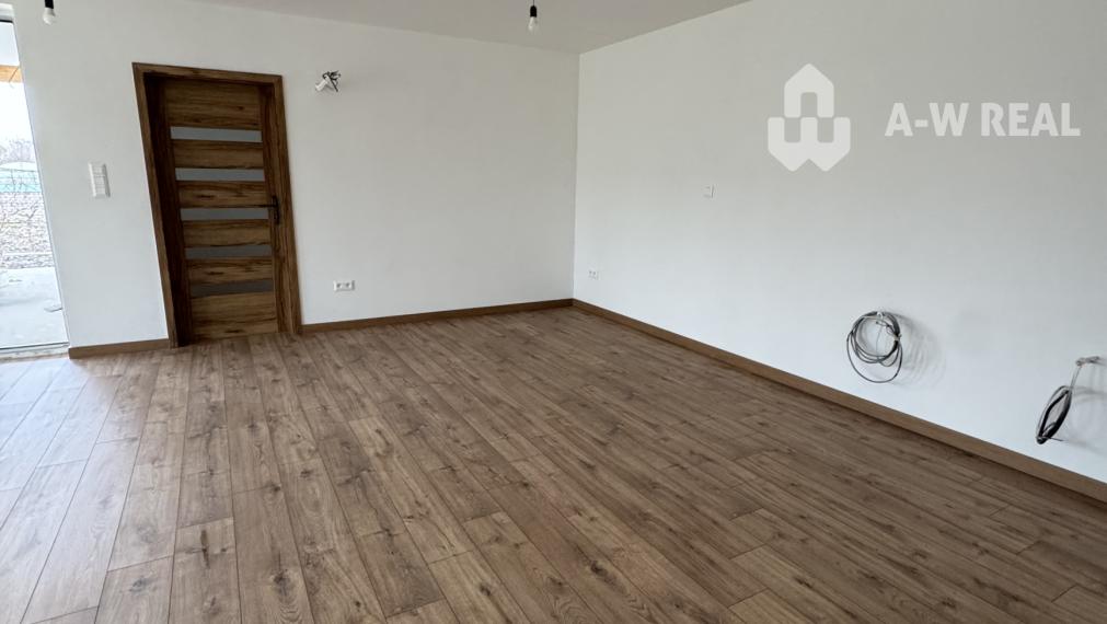 ‼️🤏mozné jednanie‼️znížená cena‼️Top‼️👌‼️Aw-real ponúka na predaj 4izbovú bytovú jednotku (sucast dvojdomu )v štandarde vo Velkom Mederi‼️