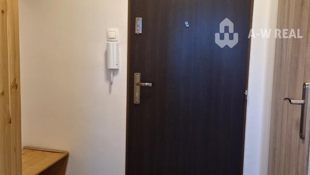 Na predaj zariadená garsónka po kompletnej rekonštrukcii