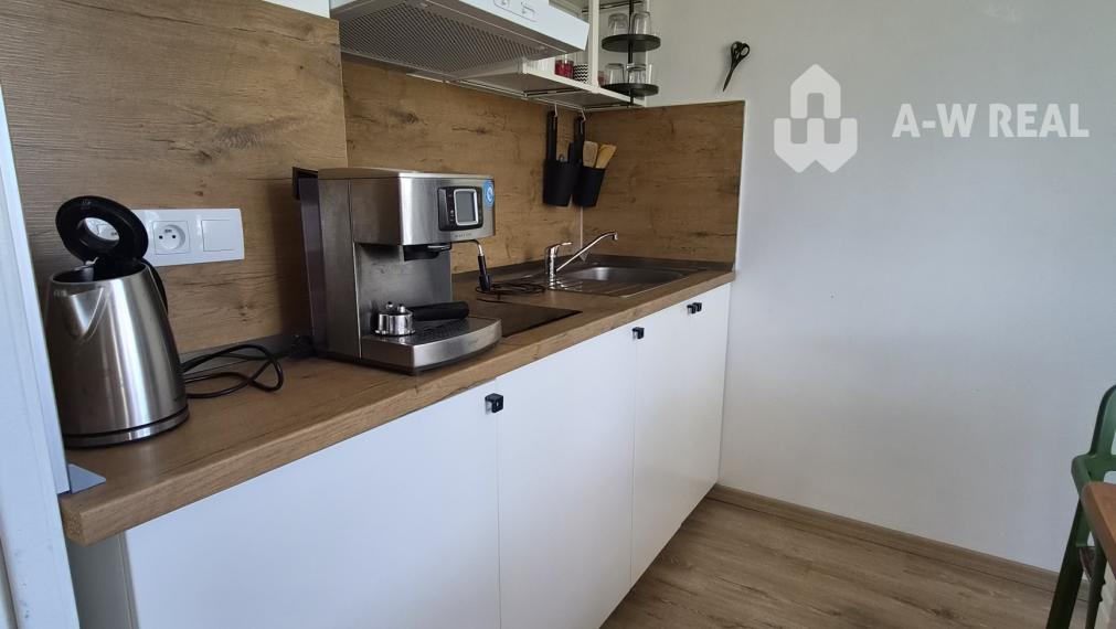 Na predaj zariadená garsónka po kompletnej rekonštrukcii