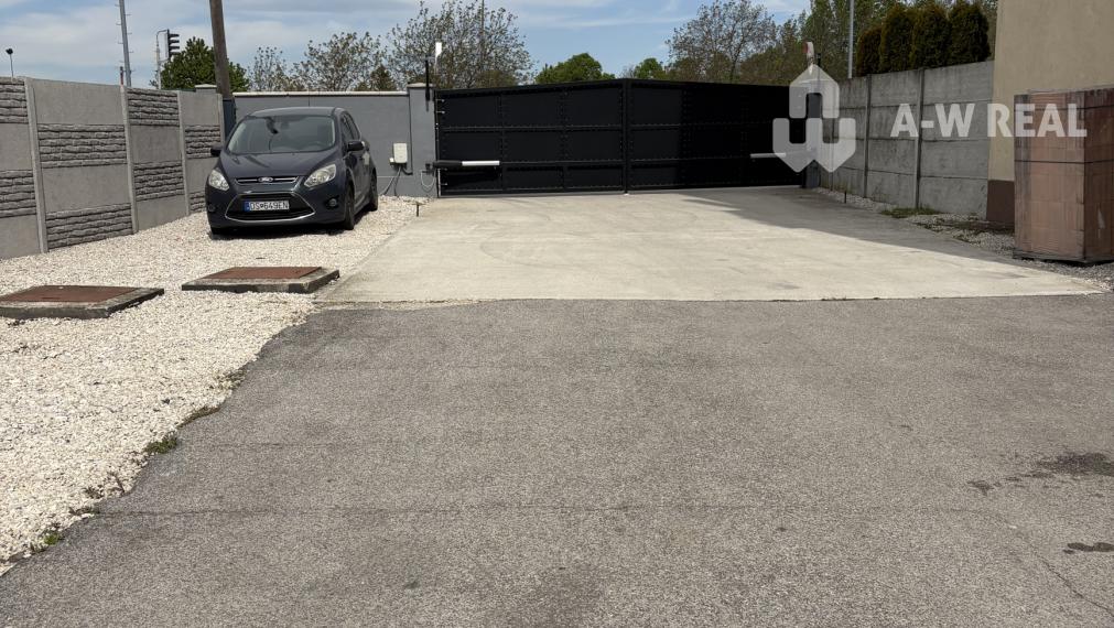 TOP PONUKA: Strategický priemyselný areál v Orechovej Potôni – Priame napojenie na R7 a železnicu - CENA NA VYŽIADANIE v RK