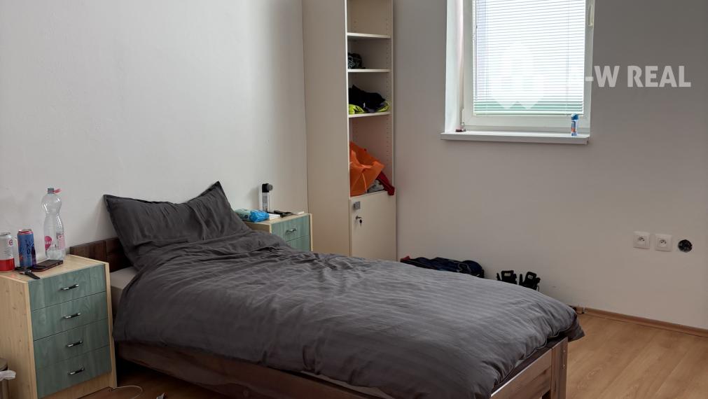 TOP PONUKA: Strategický priemyselný areál v Orechovej Potôni – Priame napojenie na R7 a železnicu - CENA NA VYŽIADANIE v RK