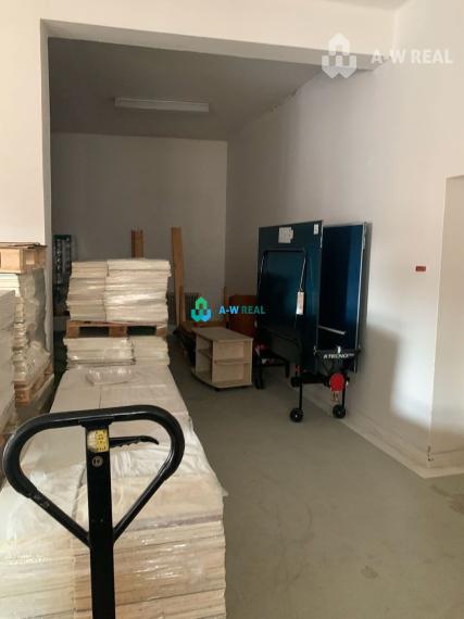 Výrobné a skladové priestory na prenájom.