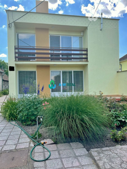 TOPOĽNÍKY – RODINNÝ DOM NA PREDAJ S MOŽNOSŤOU AJ NA PODNIKANIE, APARTMÁNOVÝ DOM