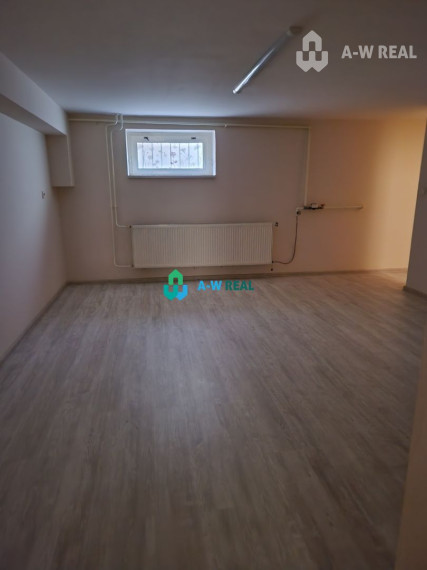 Top ponuka! Prenájom - Polyfunkčná budova s možnosťou podnikania a bývania neďaleko centra mesta Dunajskej Stredy