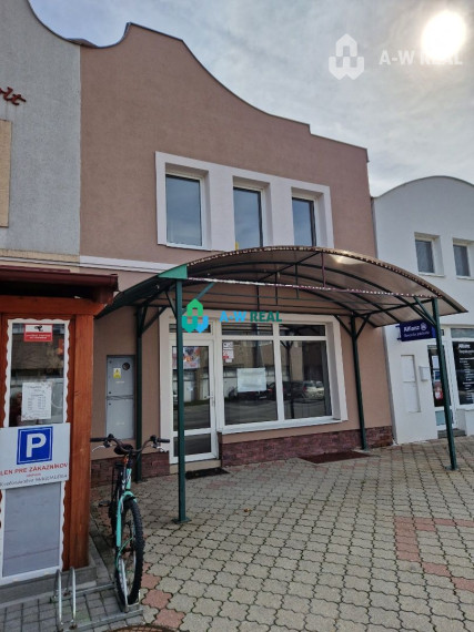 Top ponuka! Prenájom - Polyfunkčná budova s možnosťou podnikania a bývania neďaleko centra mesta Dunajskej Stredy
