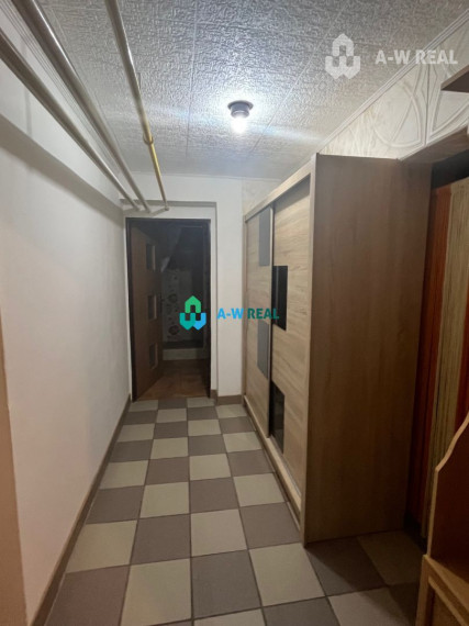 Znížená cena!  Rodinný dom s vnútorným aj vonkajším bazénom na krásne upravenom pozemku.