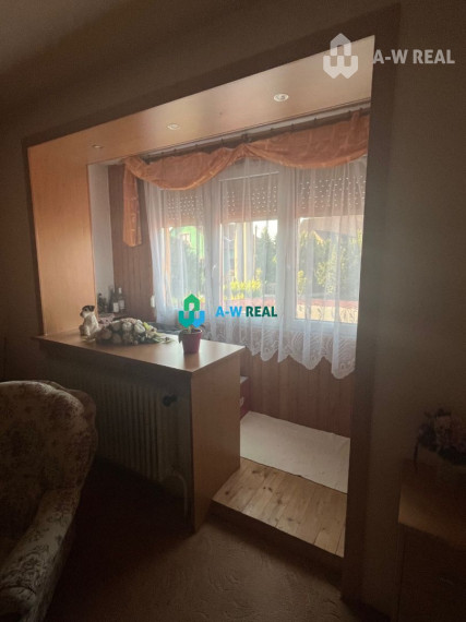 Znížená cena!  Rodinný dom s vnútorným aj vonkajším bazénom na krásne upravenom pozemku.