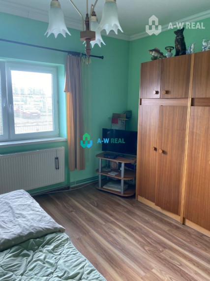 Exkluzívna ponuka - čiastočne  prerobený 4-izbový rodinný dom na predaj v Kútnikoch pri hlavnej ceste 63, 1 km od DS a 47 km od BA