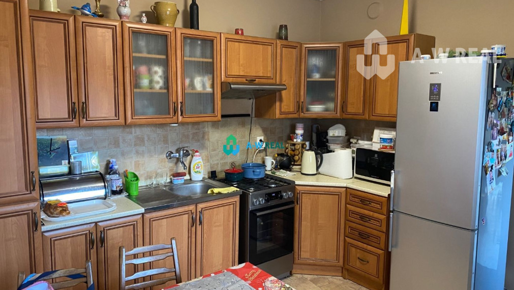 Exkluzívna ponuka - čiastočne  prerobený 4-izbový rodinný dom na predaj v Kútnikoch pri hlavnej ceste 63, 1 km od DS a 47 km od BA