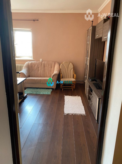 Exkluzívna ponuka - čiastočne  prerobený 4-izbový rodinný dom na predaj v Kútnikoch pri hlavnej ceste 63, 1 km od DS a 47 km od BA