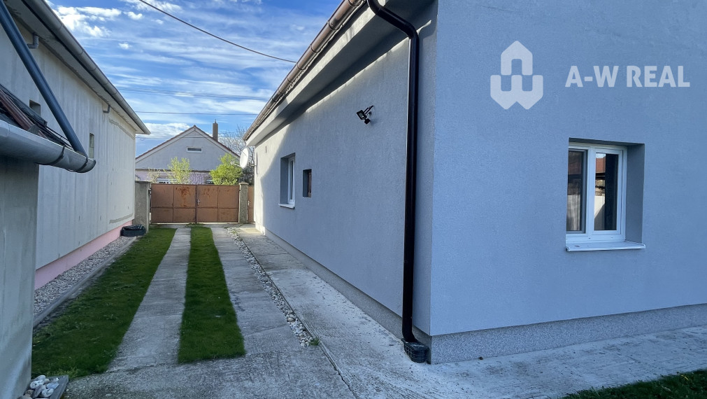 Zrekonštruovaný rodinný dom neďaleko Dunajskej Stredy