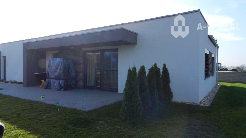 4. ETAPA!!! MODERNÁ NOVOSTAVBA - 3 izbový nízkoenergetický bungalov vysokej kvality s garážou