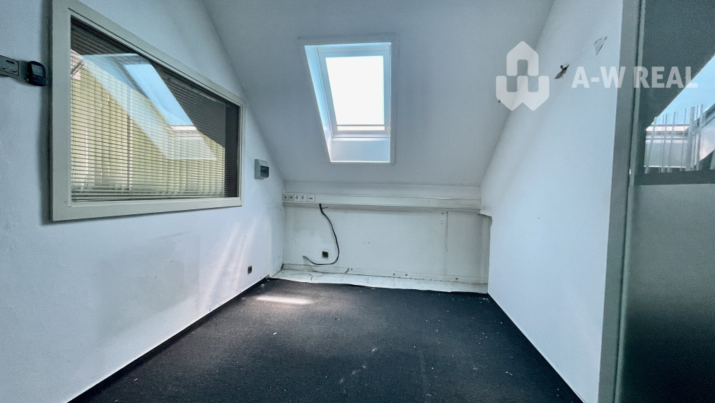 Ponúkame Vám NA PRENÁJOM reprezentatívne kancelárske priestory v centre Dunajskej Stredy