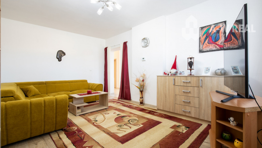 Dvojpodlažný rodinný dom s veľkým pozemkom na predaj v obci Jahodná