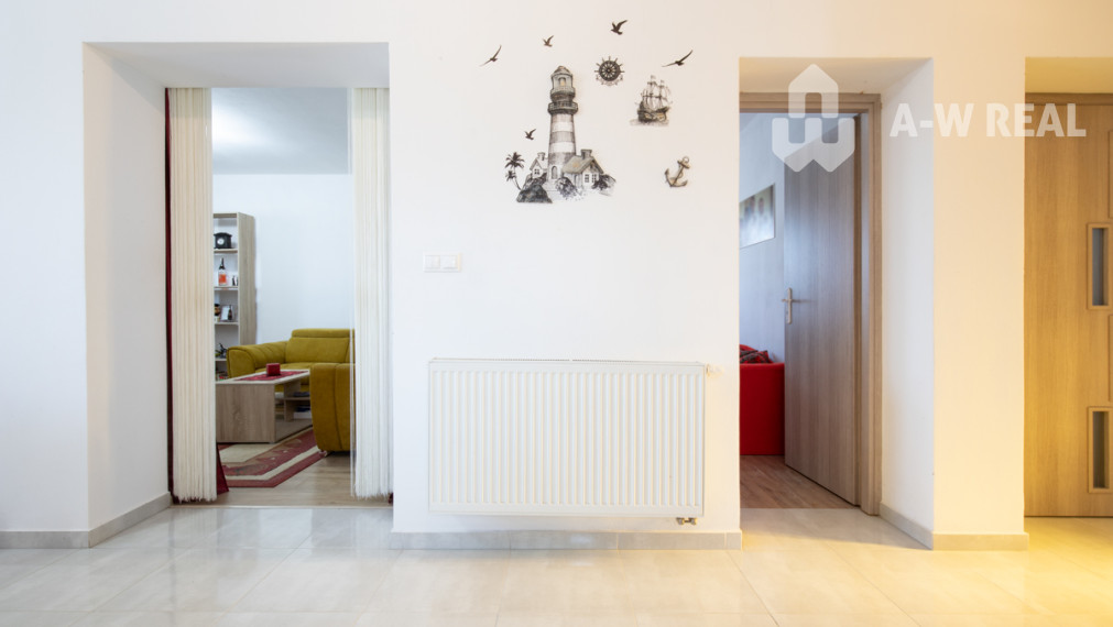 Dvojpodlažný rodinný dom s veľkým pozemkom na predaj v obci Jahodná