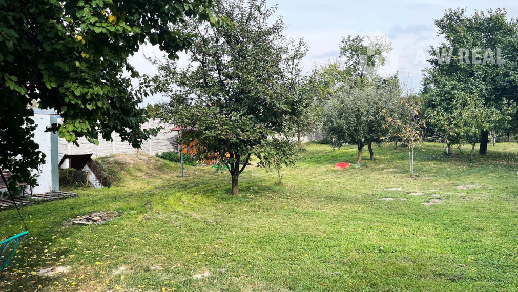 Nádherný Pozemok v obci Jahodná.