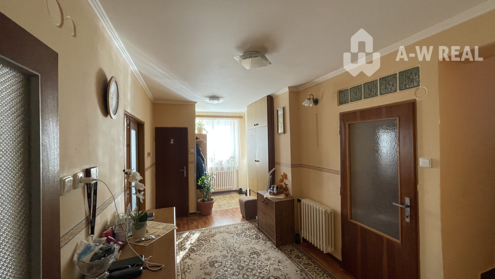 KRÁSNY POSCHODOVÝ DOM NA PREDAJ V OBCI OĽDZA