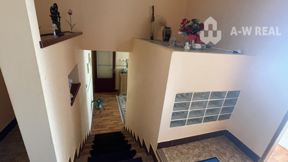 KRÁSNY POSCHODOVÝ DOM NA PREDAJ V OBCI OĽDZA