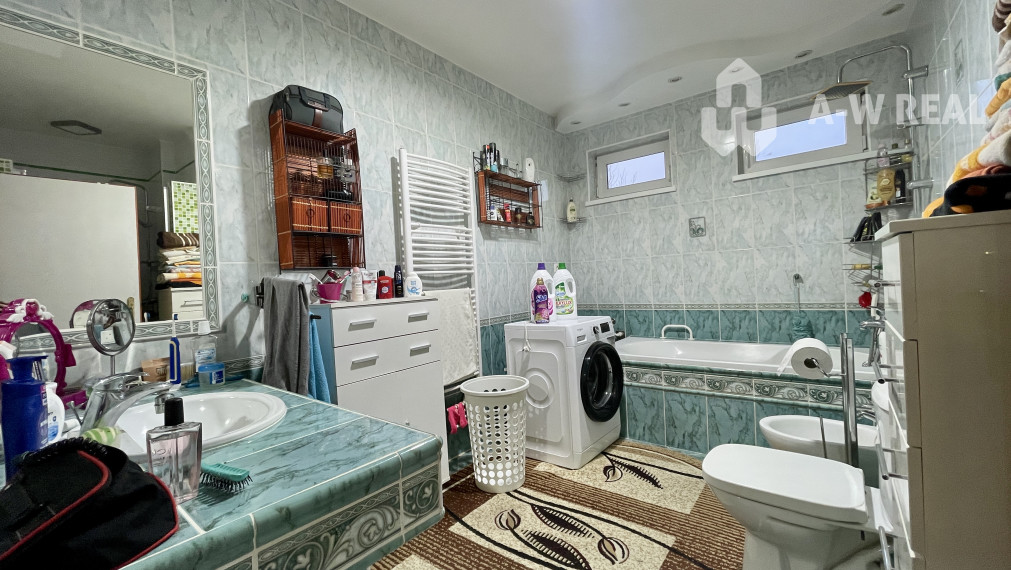 VKUSNÝ 4-IZBOVÝ RODINNÝ DOM S GARÁŽOU NA PREDAJ V OBCI TOPOĽNÍKY