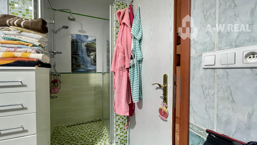 VKUSNÝ 4-IZBOVÝ RODINNÝ DOM S GARÁŽOU NA PREDAJ V OBCI TOPOĽNÍKY