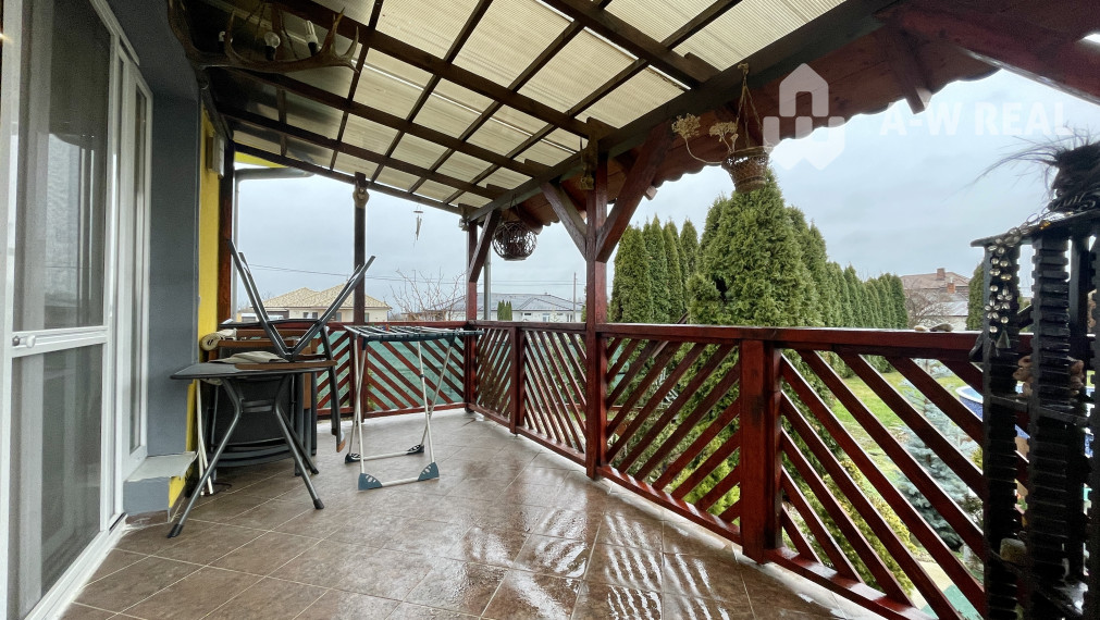 VKUSNÝ 4-IZBOVÝ RODINNÝ DOM S GARÁŽOU NA PREDAJ V OBCI TOPOĽNÍKY