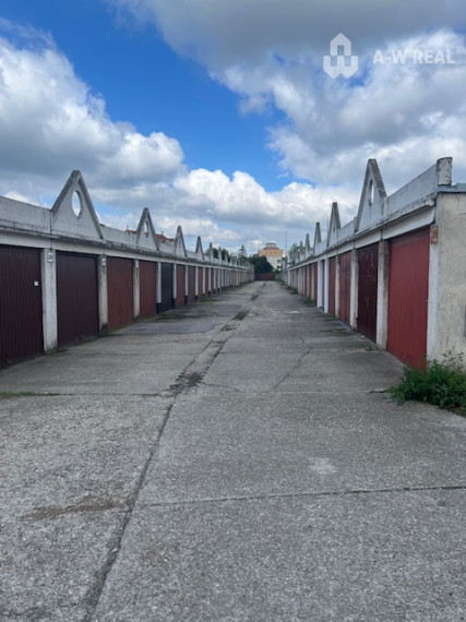 Garáž na prenájom v centre mesta.