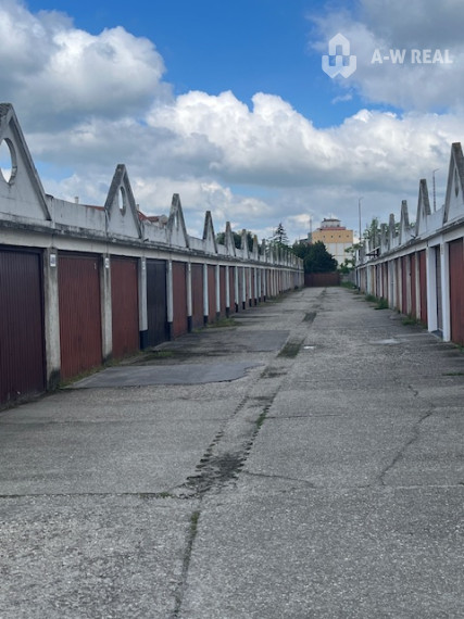 Garáž na prenájom v centre mesta.