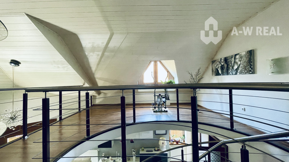 VKUSNÝ 4-IZBOVÝ RODINNÝ DOM S GARÁŽOU NA PREDAJ V OBCI TOPOĽNÍKY