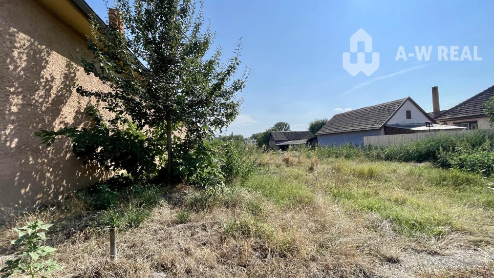 ČILIŽSKÁ RADVAŇ – POZEMOK NA PREDAJ V CENTRE DEDINY