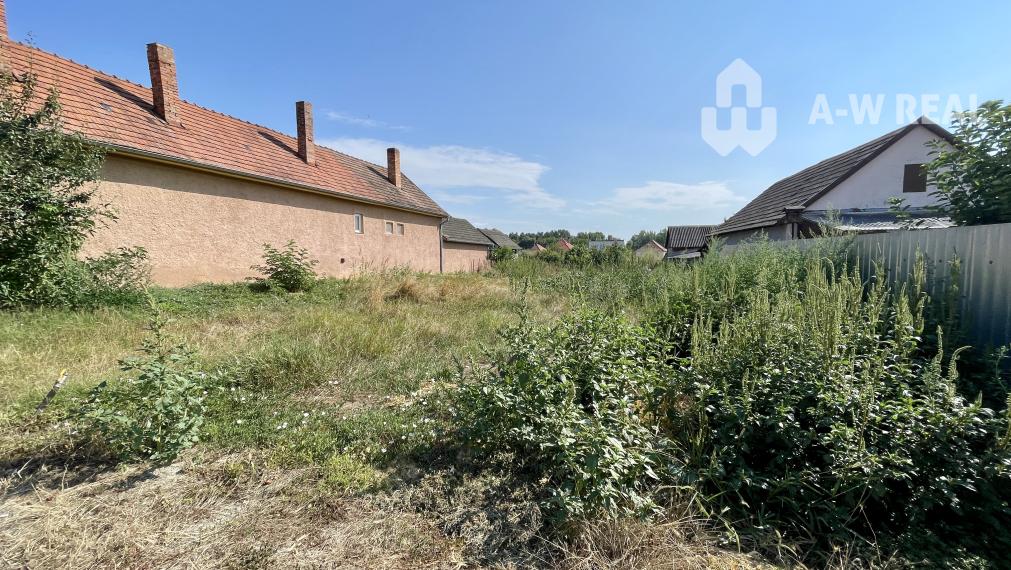 ČILIŽSKÁ RADVAŇ – POZEMOK NA PREDAJ V CENTRE DEDINY