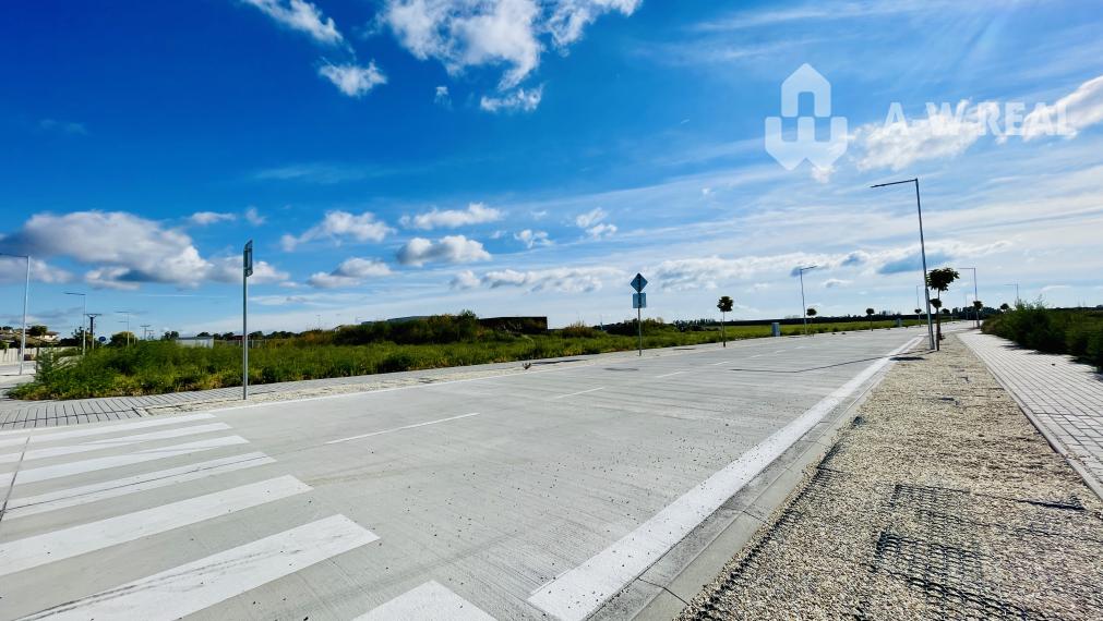 DUNAJSKÁ STREDA – SLNEČNÉ STAVEBNÉ POZEMKY NA PREDAJ V PROJEKTE VINICA