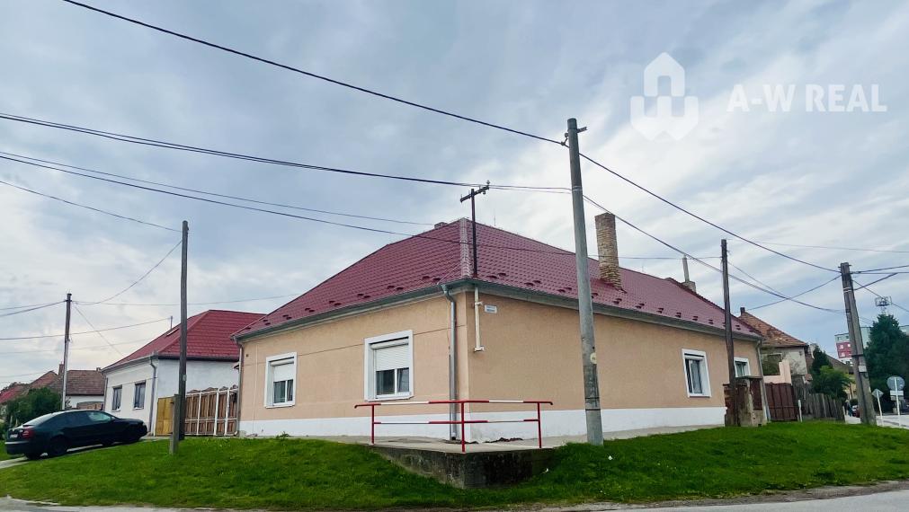ZNÍŽENÁ CENA!!! Apartmánový dom na predaj vo Veľkom Mederi