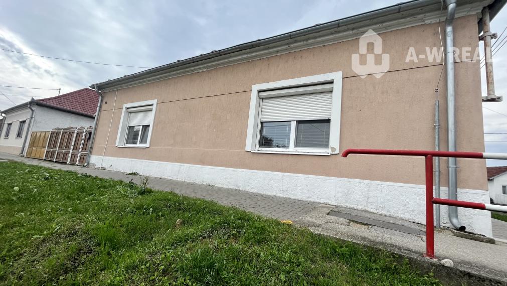 ZNÍŽENÁ CENA!!! Apartmánový dom na predaj vo Veľkom Mederi