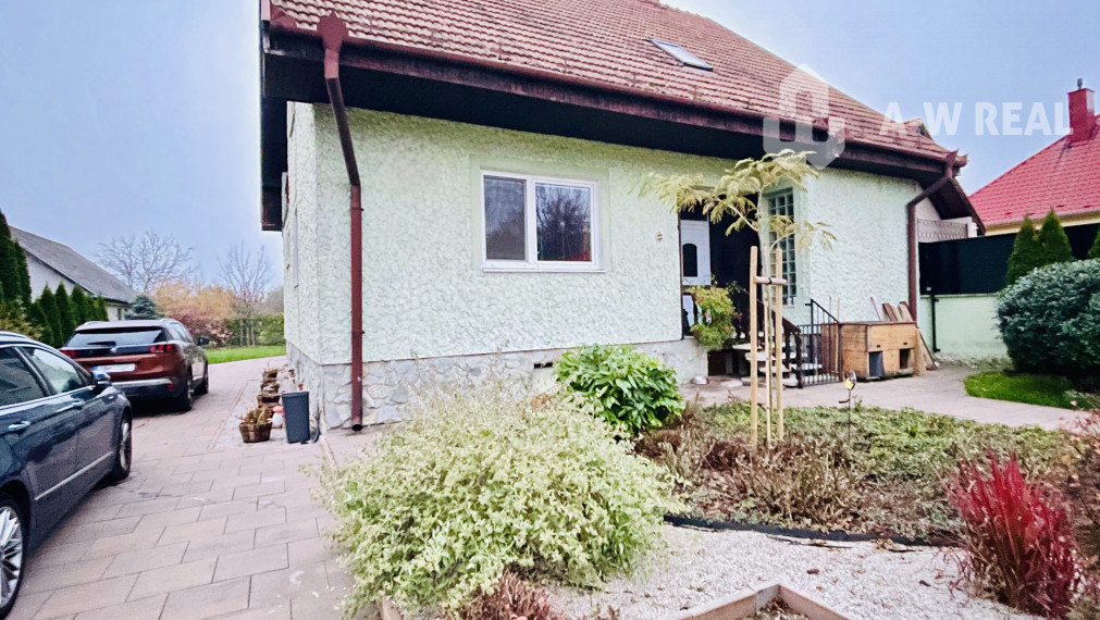 DOLNÝ BAR – REKONŠTRUOVANÝ POSCHODOVÝ RODINNÝ DOM NA PREDAJ S KRÁSNYM POZEMKOM