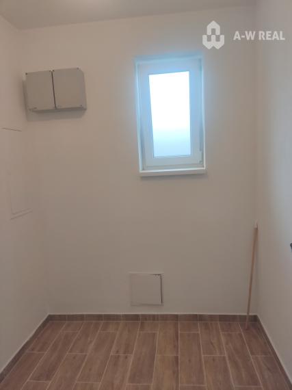 Ponúkam Vám na predaj 4izbový rodinný dom v obci Horná Potôň!