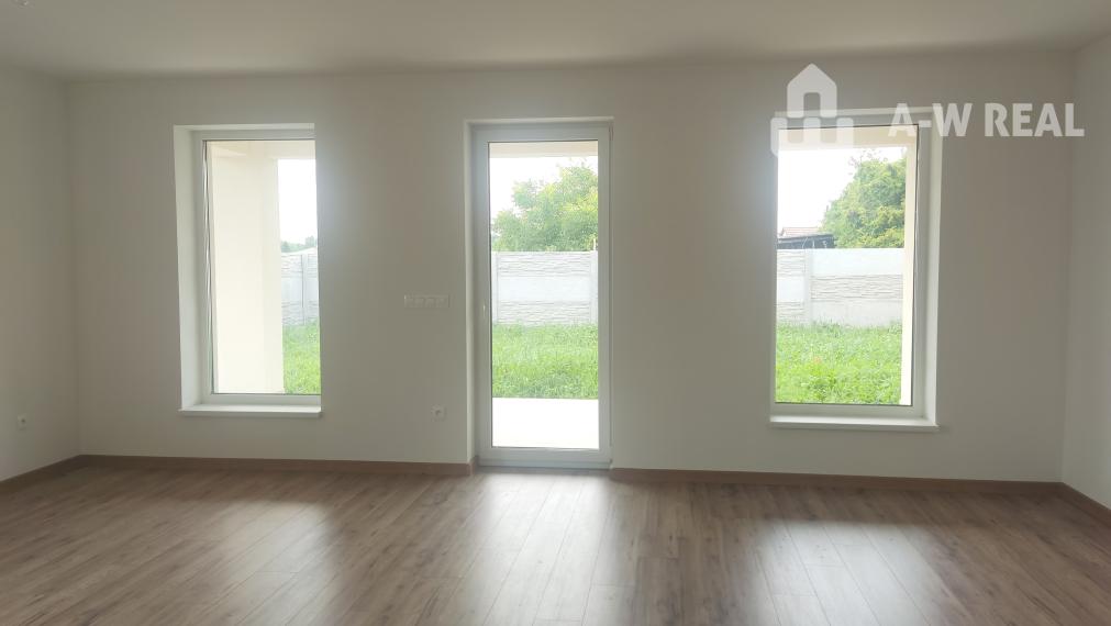 Ponúkam Vám na predaj 4izbový rodinný dom v obci Horná Potôň!