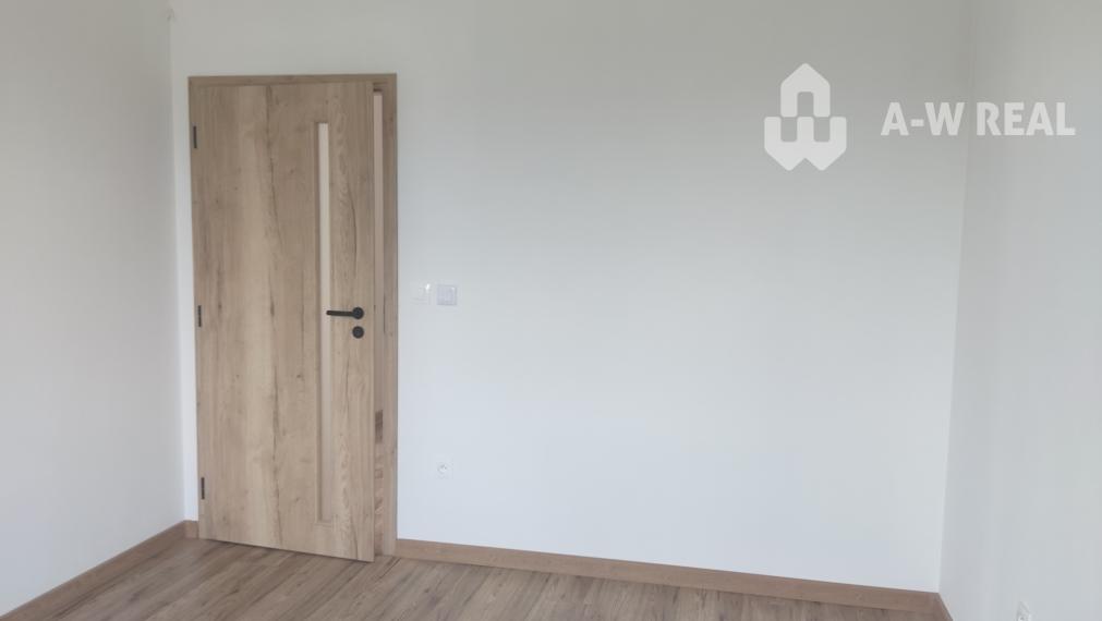 Ponúkam Vám na predaj 4izbový rodinný dom v obci Horná Potôň!