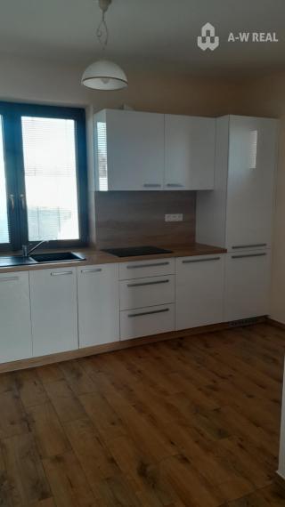 Novostavba rodinného domu blízko R7.