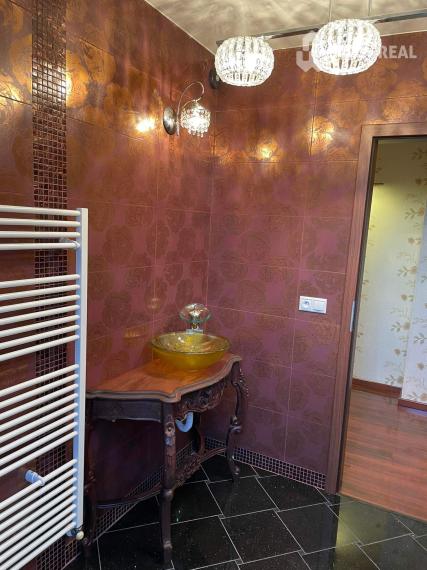 Na prenájom: 6-i. Rodinný dom s garážou a pozemkom, prenájom od 1.12.2025!!!