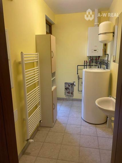 Na prenájom: 6-i. Rodinný dom s garážou a pozemkom, prenájom od 1.12.2025!!!