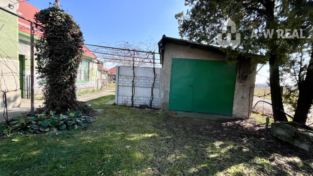 SOKOLCE-3 izbový RD na predaj na veľkom pozemku