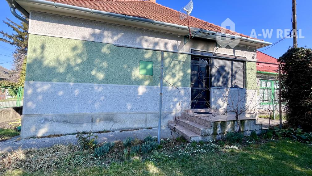 SOKOLCE-3 izbový RD na predaj na veľkom pozemku