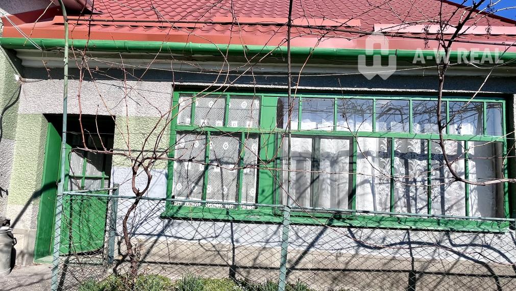 SOKOLCE-3 izbový RD na predaj na veľkom pozemku