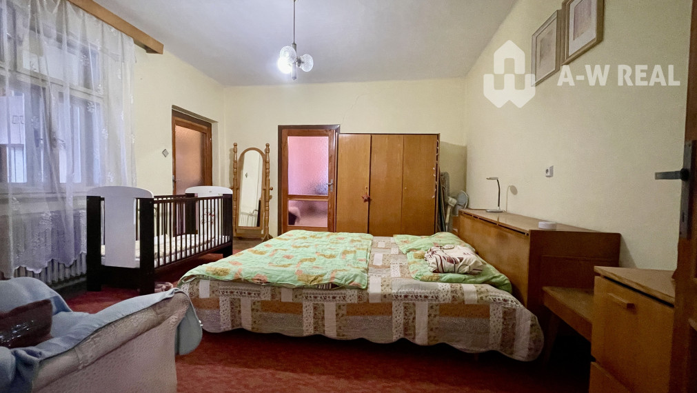 TOPOĽNÍKY – 4-IZBOVÝ RODINNÝ DOM NA PREDAJ NA 14 ÁROVOM POZEMKU