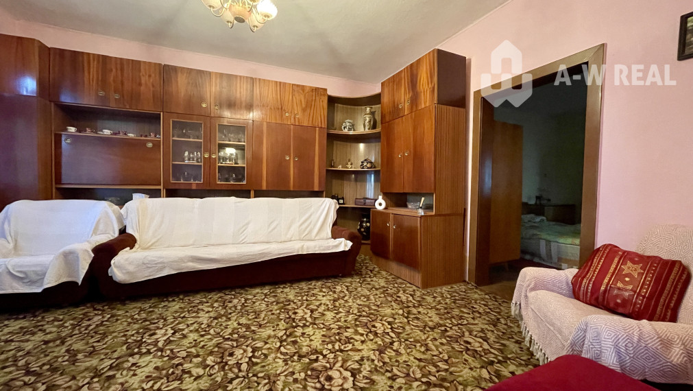 TOPOĽNÍKY – 4-IZBOVÝ RODINNÝ DOM NA PREDAJ NA 14 ÁROVOM POZEMKU