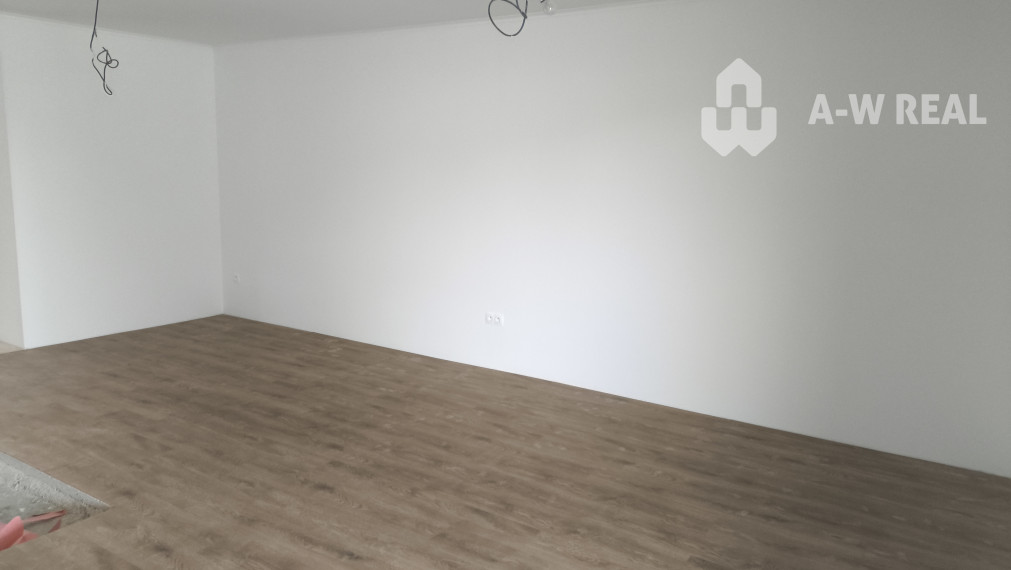 4 izbový rodinný dom (dvojdom) v obci Veľké Blahovo